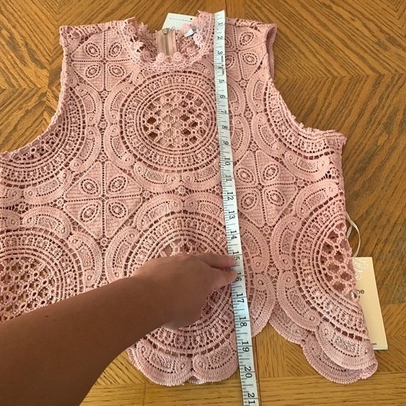 Crocheted style top - Picture 7 of 7